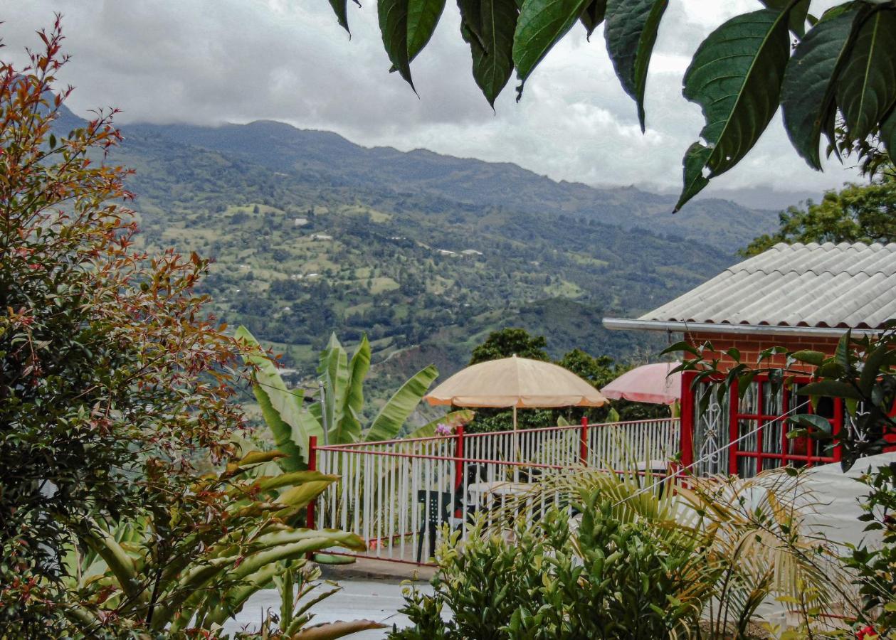 Posada Lu.Lu Choachi Ngoại thất bức ảnh